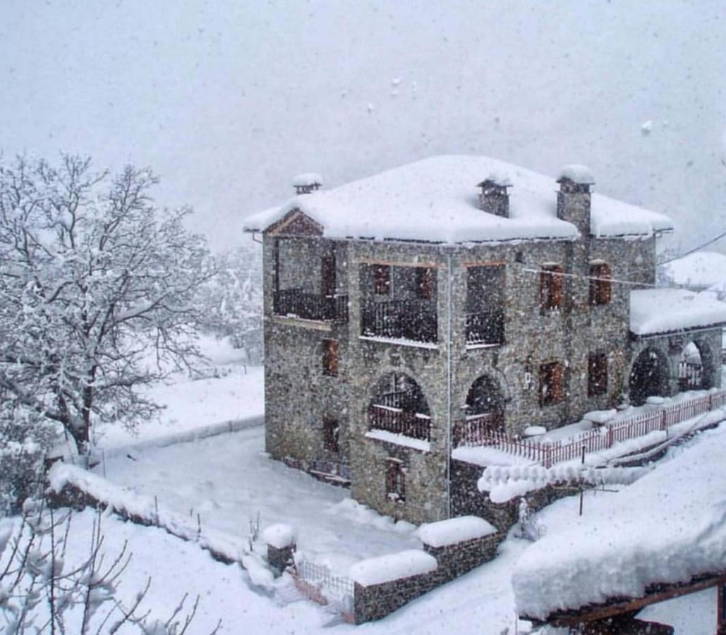 Hotel Faraggi Cepélovo Kültér fotó